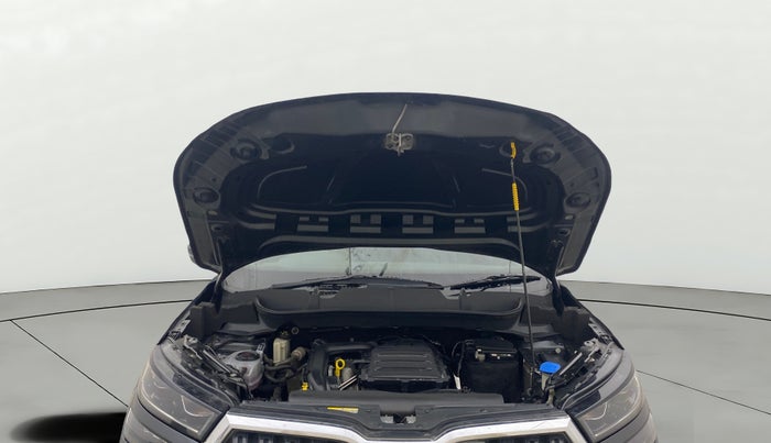 2021 Skoda KUSHAQ STYLE 1.0L TSI AT, Petrol, Automatic, 53,781 km, Right Rear Wheel