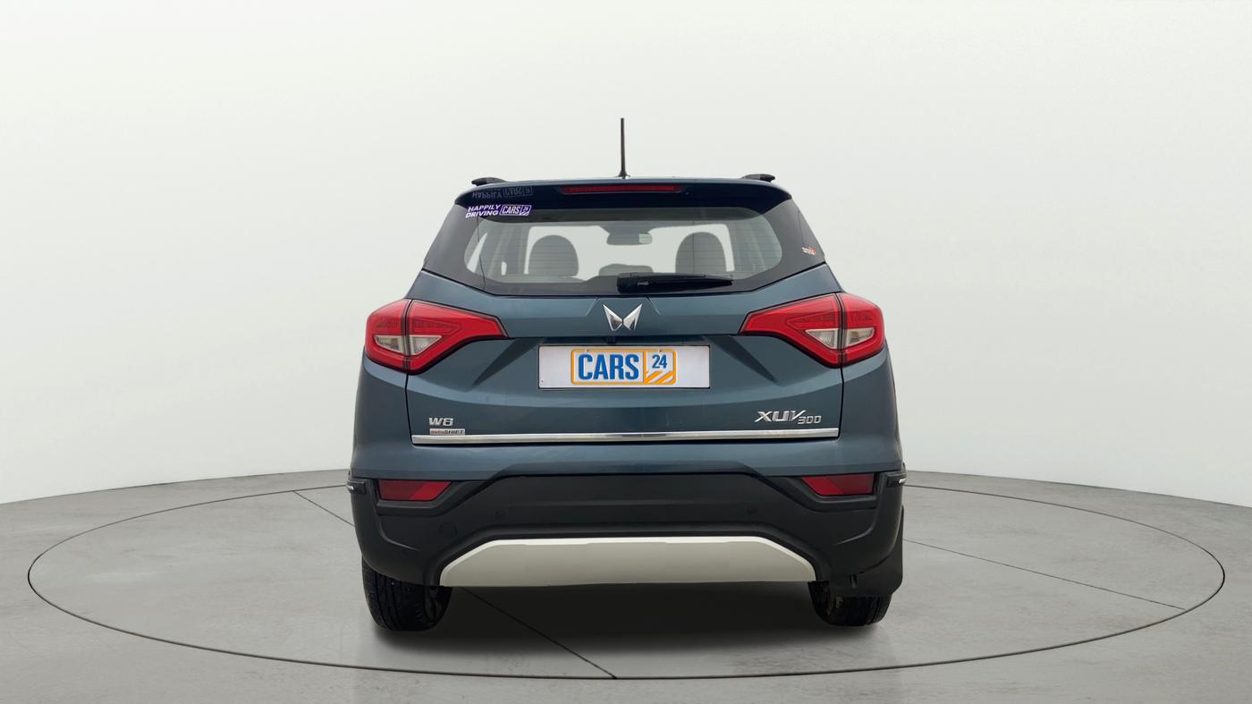 2024 Mahindra XUV300 W8 (O) 1.2 PETROL AMT, Petrol, Automatic, 16,340 km, Back/Rear