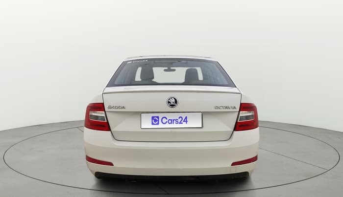 2017 Skoda Octavia AMBITION PLUS AT 1.8 TSI, Petrol, Automatic, 64,017 km, Back/Rear