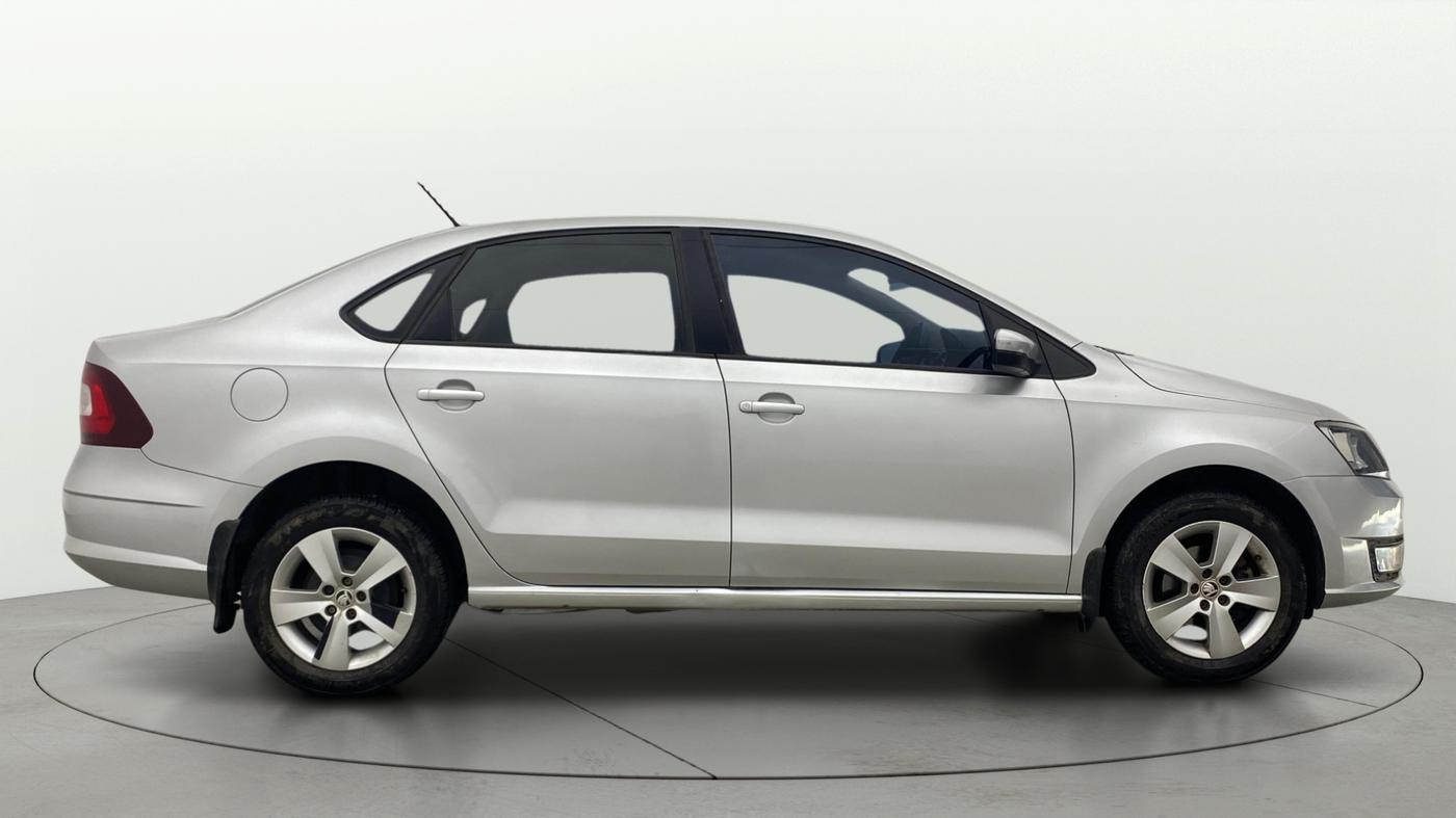 2018 Skoda Rapid AMBITION 1.6 MPI MT, Petrol, Manual, 1,11,306 km, Right Side View