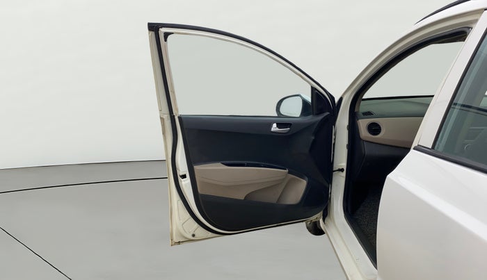 2018 Hyundai Grand i10 SPORTZ U2 1.2 CRDI, Diesel, Manual, 1,13,537 km, LHS Front Door