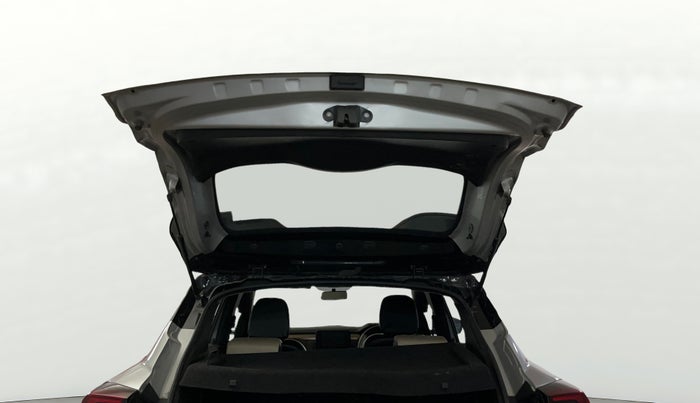 2022 Renault Kiger RXT (O) MT, Petrol, Manual, 24,310 km, Boot Door Open