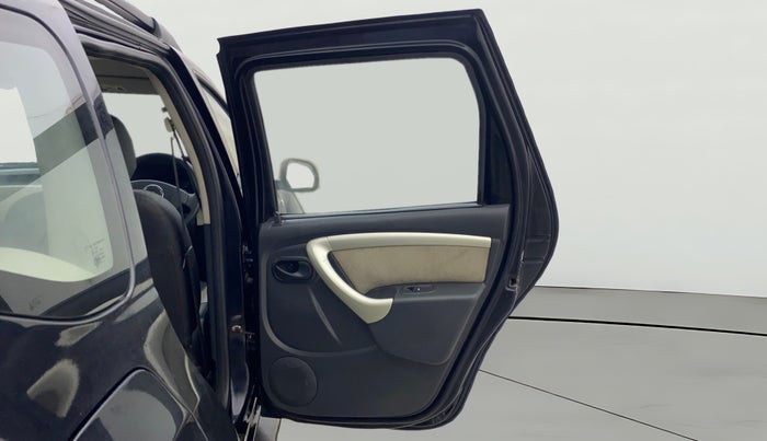 2014 Renault Duster RXL PETROL, Petrol, Manual, 39,203 km, RHS Rear Door