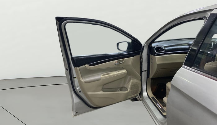 2017 Maruti Ciaz ZETA 1.4  MT PETROL, Petrol, Manual, 90,673 km, LHS Front Door