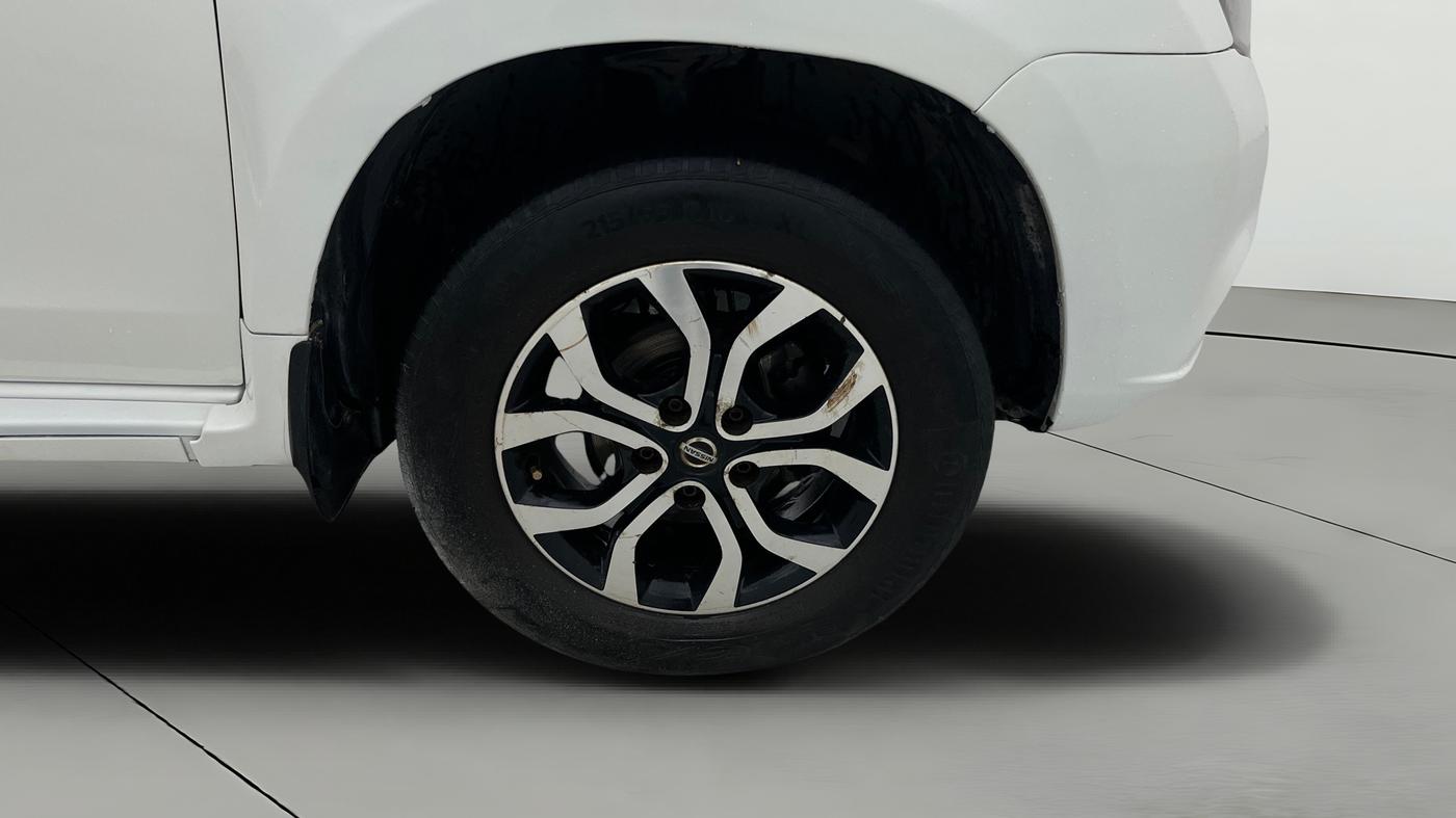 2015 Nissan Terrano XL O (D), Diesel, Manual, 91,042 km, Right Front Wheel