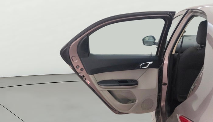 2016 Tata Tiago XZ PETROL, CNG, Manual, 58,495 km, LHS Rear Door