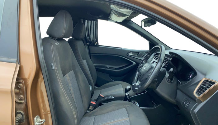 2018 Hyundai i20 Active 1.2 SX, Petrol, Manual, 1,12,635 km, Right Side Front Door Cabin