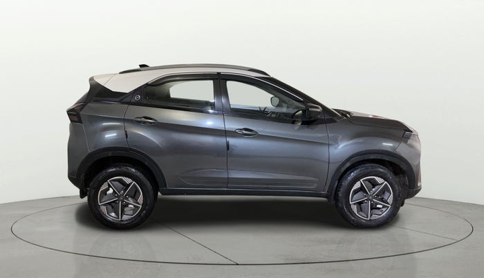 2023 Tata NEXON CREATIVE+ SUNROOF AMT 1.2 PETROL, Petrol, Automatic, 17,261 km, Right Side View