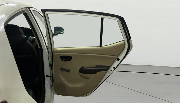 2013 Hyundai i10 ERA 1.1, CNG, Manual, 88,624 km, RHS Rear Door