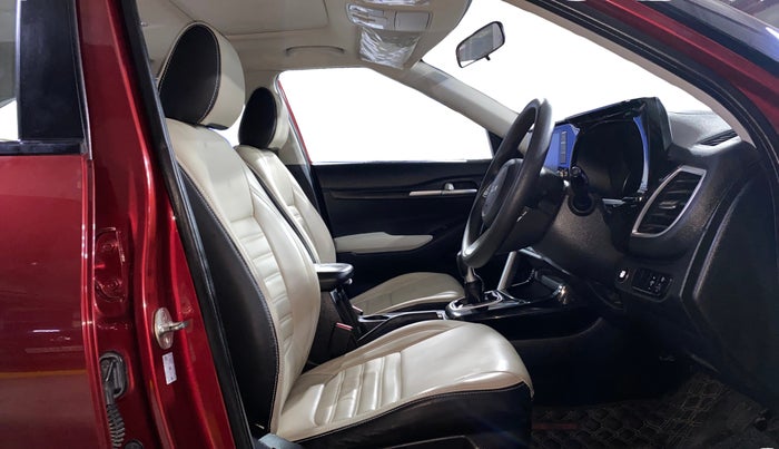 2022 KIA SELTOS HTK PLUS 1.5 IMT, Petrol, Manual, 20,815 km, Right Side Front Door Cabin