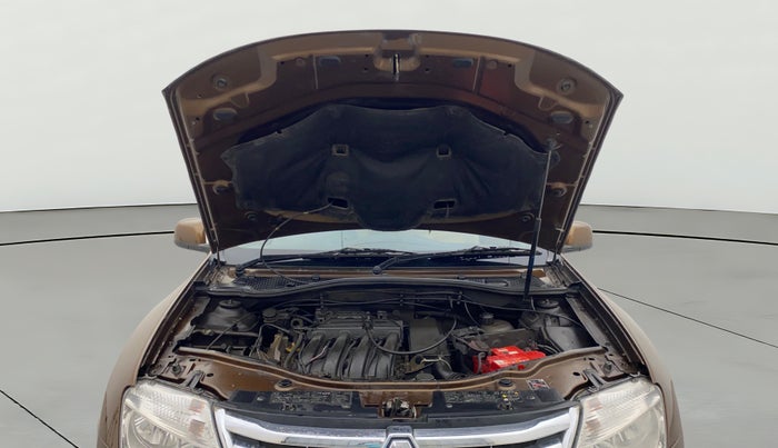 2014 Renault Duster RXL PETROL, Petrol, Manual, 69,454 km, Open Bonet