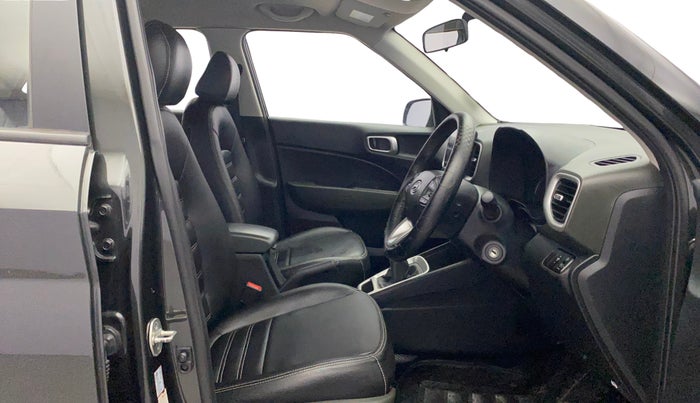 2021 Hyundai VENUE S 1.0 TURBO IMT, Petrol, Manual, 45,541 km, Right Side Front Door Cabin