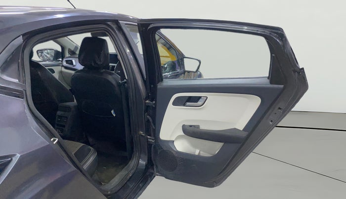 2021 Tata ALTROZ XZ PETROL, Petrol, Manual, 59,885 km, RHS Rear Door