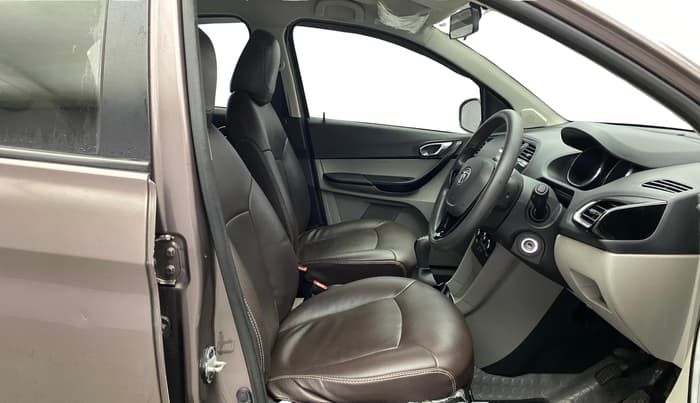 2018 Tata Tiago XZ PETROL, Petrol, Manual, 39,749 km, Right Side Front Door Cabin
