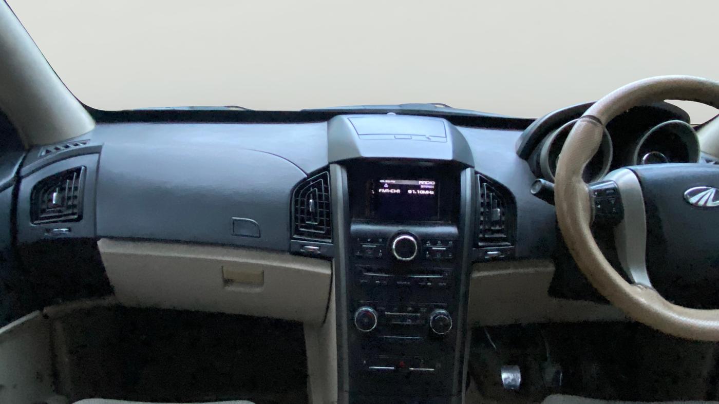 2016 Mahindra XUV500 W6, Diesel, Manual, 69,007 km, Air Conditioner