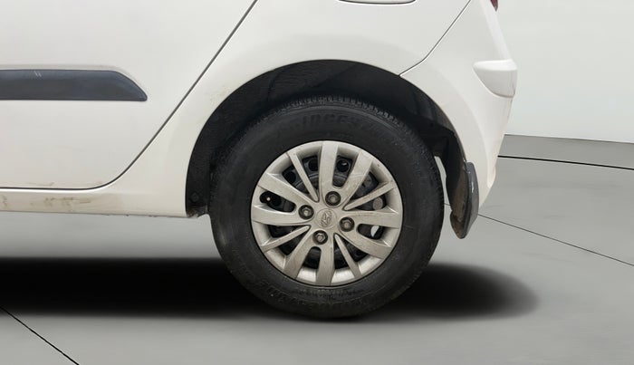 2015 Hyundai i10 SPORTZ 1.1, Petrol, Manual, 37,919 km, Left Rear Wheel