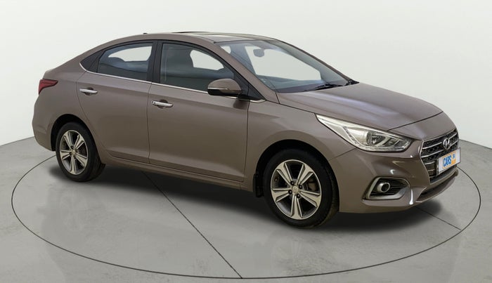 2017 Hyundai Verna 1.6 SX (O) CRDI MT, Diesel, Manual, 1,22,280 km, Right Front Diagonal