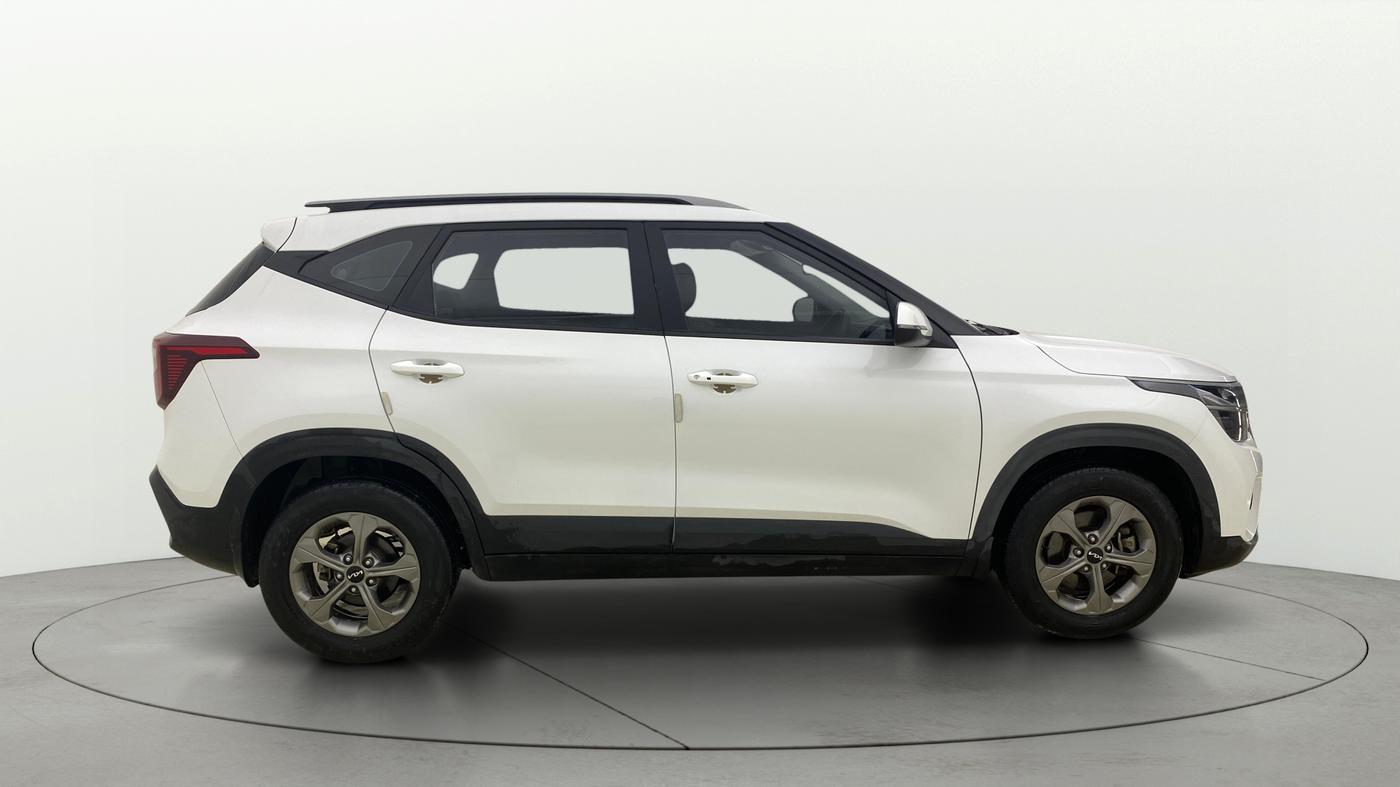 2023 KIA SELTOS  HTX 1.5 PETROL MT, Petrol, Manual, 30,059 km, Right Side View
