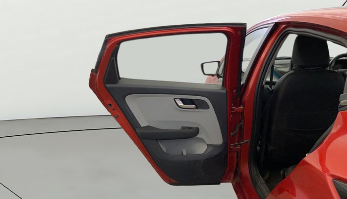 2020 Tata ALTROZ XZ PETROL, CNG, Manual, 46,042 km, LHS Rear Door