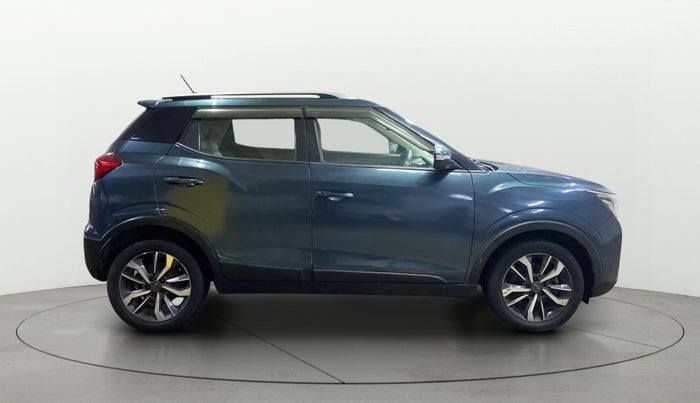 2019 Mahindra XUV300 W8 (O) 1.5 DIESEL, Diesel, Manual, 84,648 km, Right Side View