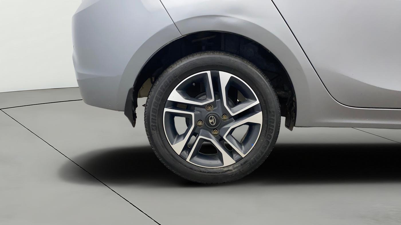 2018 Tata TIGOR XZ PETROL, Petrol, Manual, 25,443 km, Right Rear Wheel