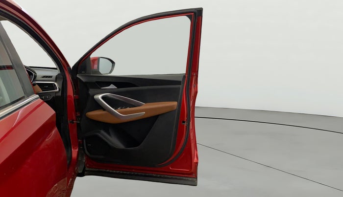 2021 MG HECTOR PLUS SELECT 2.0 DIESEL TURBO MT 7-STR, Diesel, Manual, 49,568 km, RHS Front Door