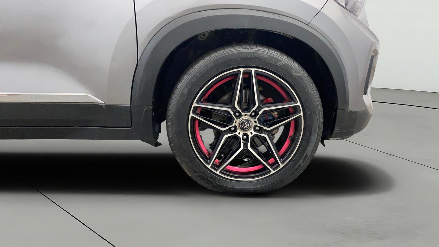 2021 KIA SONET HTE 1.2, Petrol, Manual, 50 km, Right Front Wheel