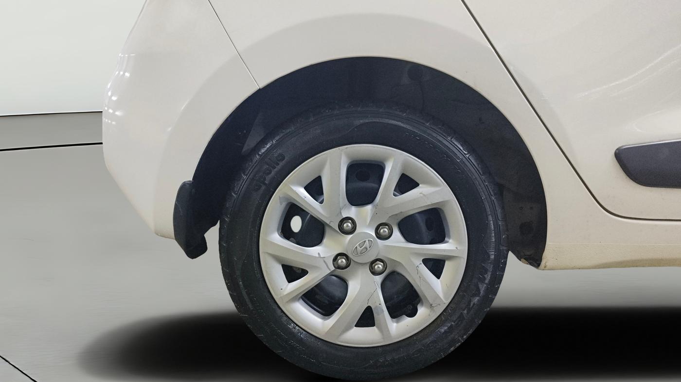 2018 Hyundai Grand i10 MAGNA 1.2 KAPPA VTVT, Petrol, Manual, 40,007 km, Right Rear Wheel