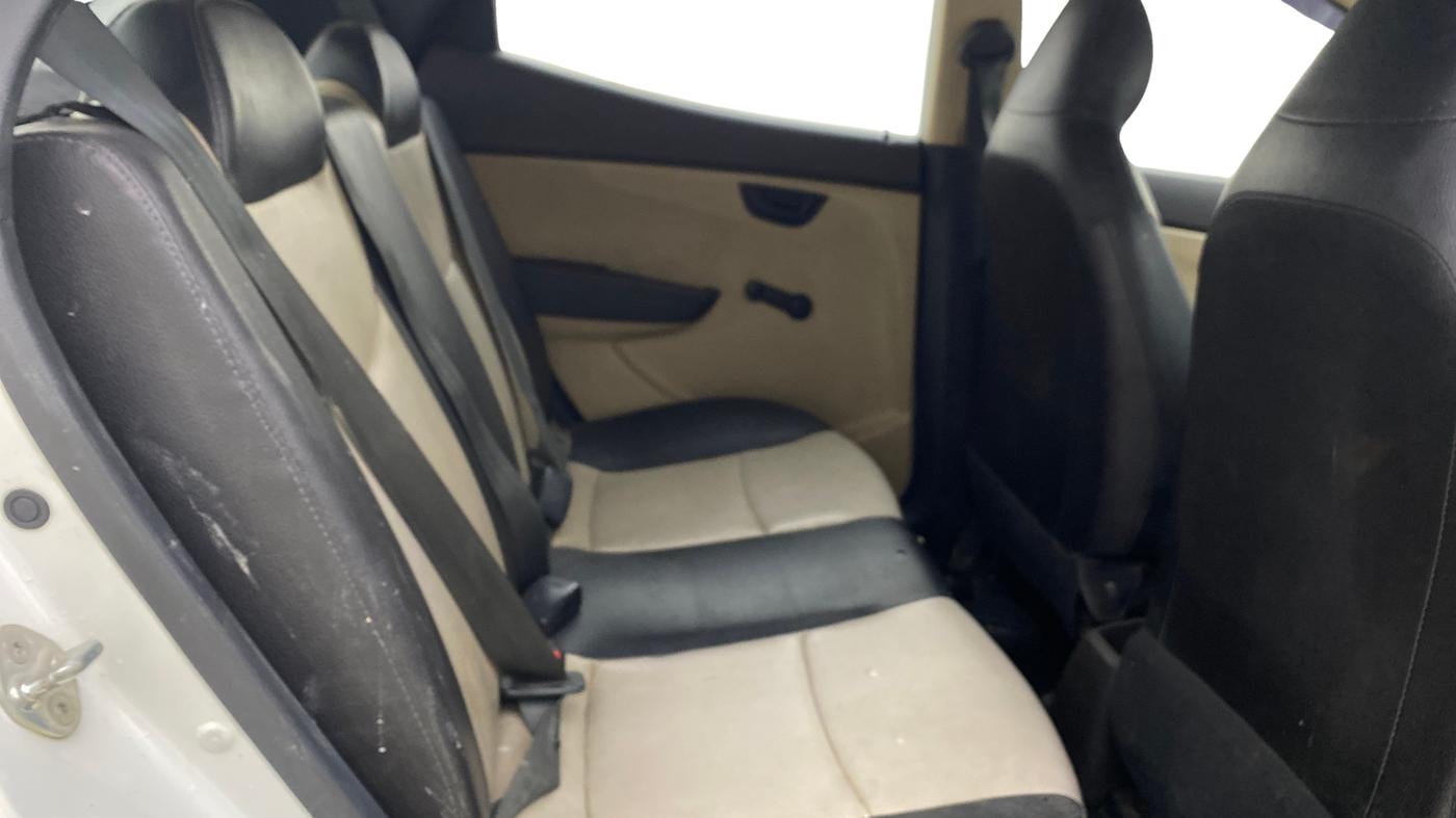 2015 Hyundai Eon ERA +, Petrol, Manual, 38,942 km, Right Side Rear Door Cabin