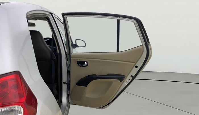 2014 Hyundai i10 SPORTZ 1.1, CNG, Manual, 59,160 km, RHS Rear Door