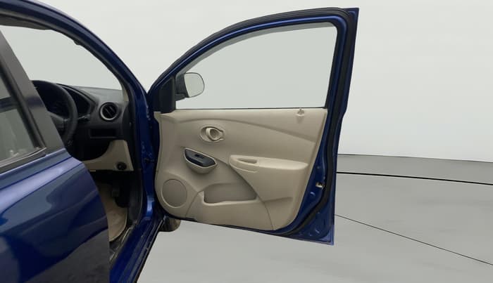 2017 Datsun Go T, Petrol, Manual, 48,825 km, RHS Front Door