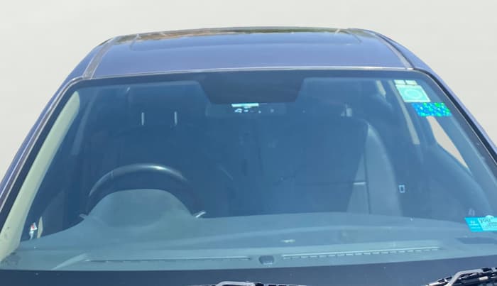 2017 Hyundai Verna 1.6 VTVT SX (O) AT, Petrol, Automatic, 1,07,501 km, Front Windshield