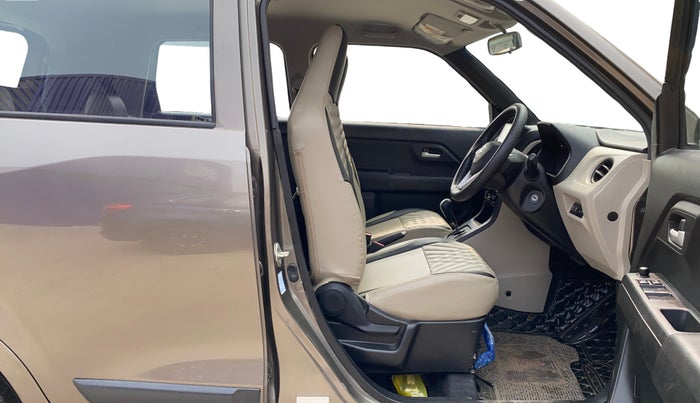 2024 Maruti New Wagon-R VXI 1.0 AMT, Petrol, Automatic, 8,858 km, Right Side Front Door Cabin