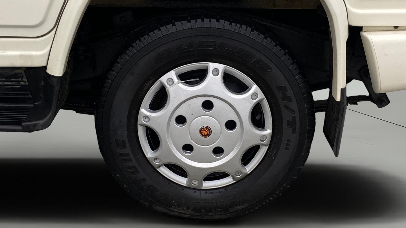 2021 Mahindra Bolero B6 (O), Diesel, Manual, 42,825 km, Left Rear Wheel