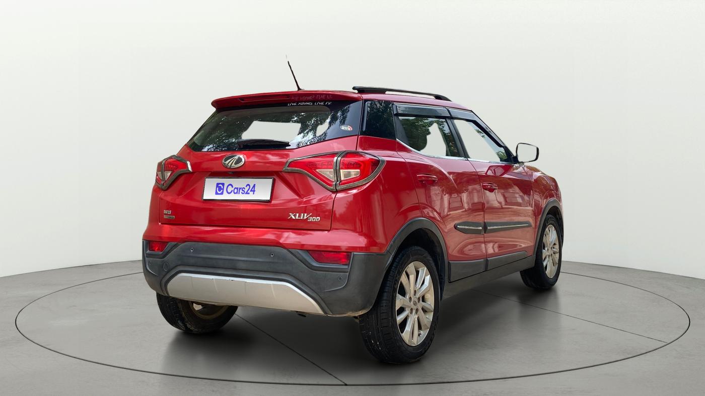 2019 Mahindra XUV300 W8 1.5 DIESEL AMT, Diesel, Automatic, 1,02,026 km, Right Back Diagonal