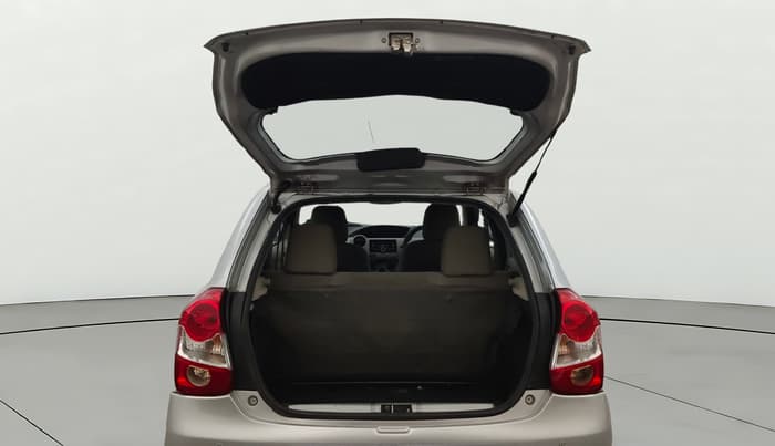 2015 Toyota Etios Liva GD, Diesel, Manual, 1,30,548 km, Boot Door Open