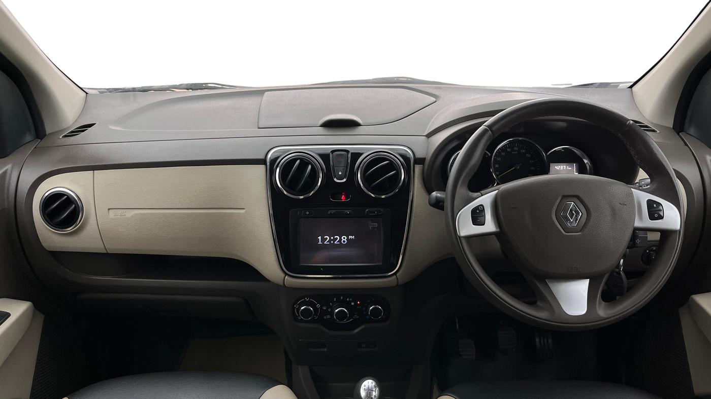 2015 Renault Lodgy 110 PS RXZ, Diesel, Manual, 42,370 km, Dashboard