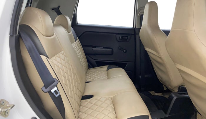 2022 Maruti New Wagon-R LXI 1.0, Petrol, Manual, 25,800 km, Right Side Rear Door Cabin