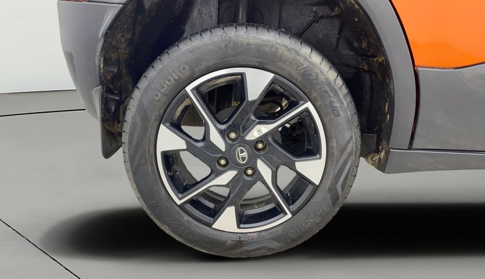 2022 Tata PUNCH CREATIVE  MT, Petrol, Manual, 28,283 km, Right Rear Wheel