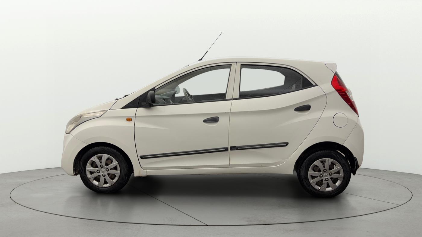 2018 Hyundai Eon MAGNA +, CNG, Manual, 79,427 km, Left Side