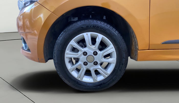 2017 Tata Tiago XZA PETROL, Petrol, Automatic, 65,228 km, Left Front Wheel