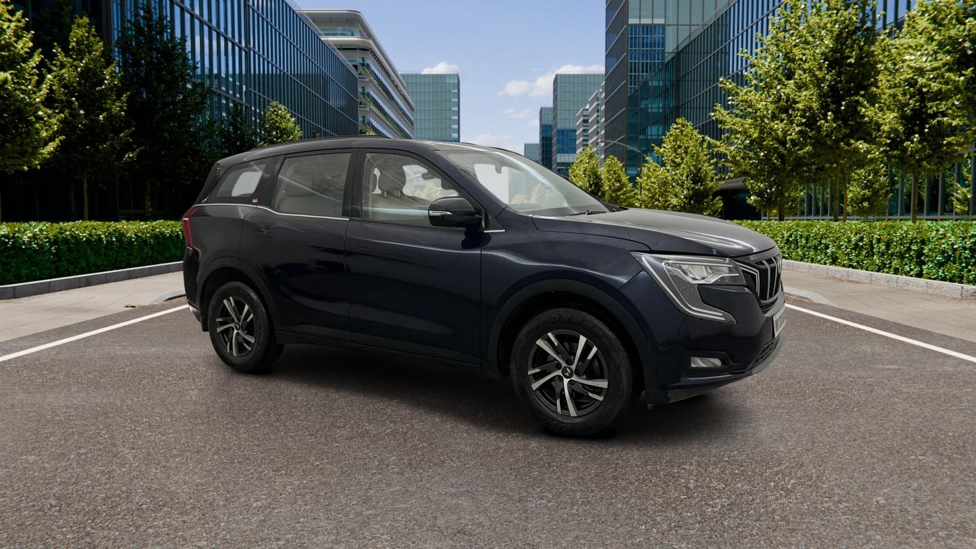 2022 Mahindra XUV700 AX 5 P MT 7 STR, Petrol, Manual, 39,638 km, SRP