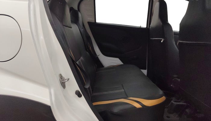 2017 Datsun Redi Go GOLD LIMITED EDITION, Petrol, Manual, 40,381 km, Right Side Rear Door Cabin