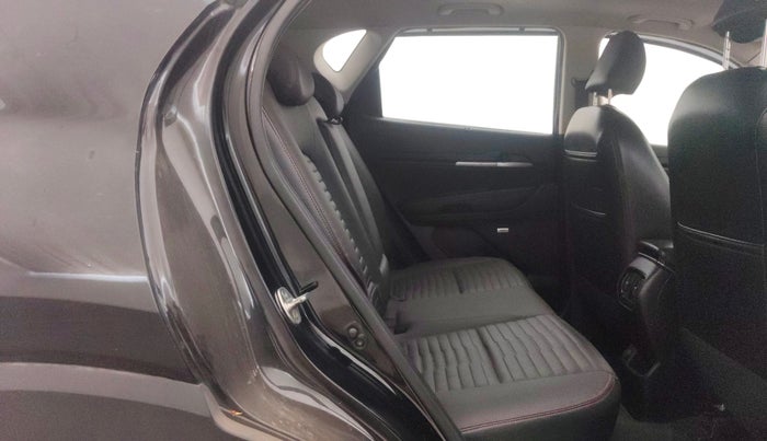 2022 KIA SONET GTX PLUS 1.5 AT, Diesel, Automatic, 67,849 km, Right Side Rear Door Cabin