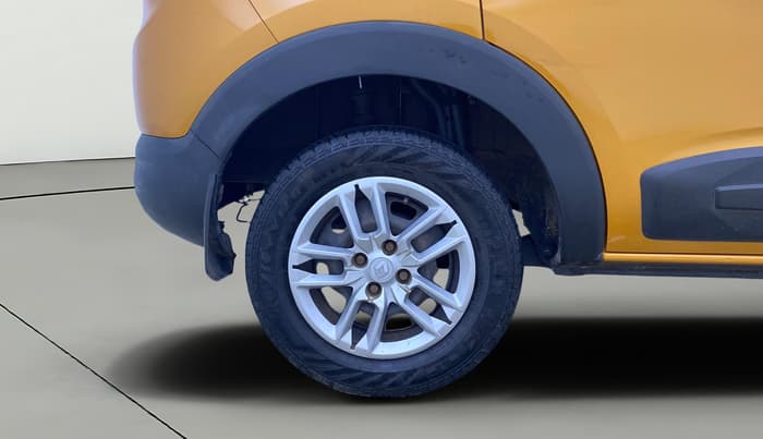 2020 Renault TRIBER RXT, Petrol, Manual, 47,598 km, Right Rear Wheel