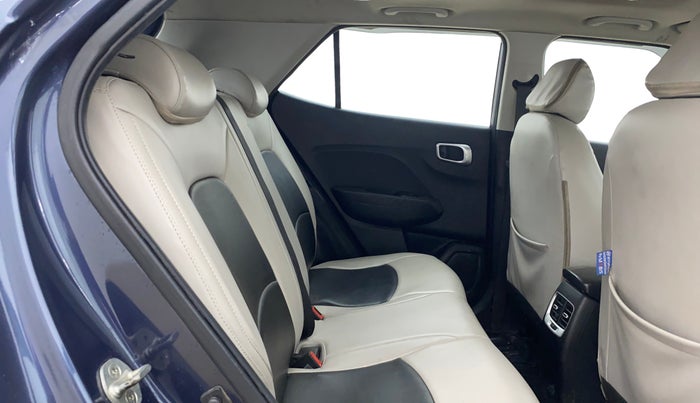 2020 Hyundai VENUE SX 1.0 TURBO, Petrol, Manual, 60,493 km, Right Side Rear Door Cabin