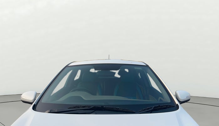 2018 Hyundai Elite i20 ASTA 1.2 (O), Petrol, Manual, 65,406 km, Front Windshield