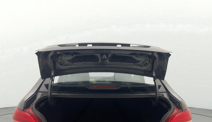 2016 Tata Zest XT 90PS DIESEL, Diesel, Manual, 73,552 km, Boot Door Open