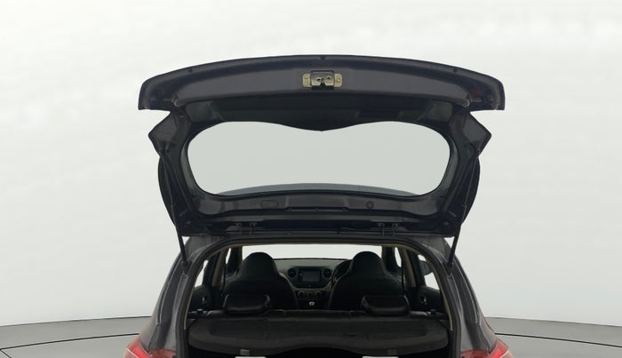 2016 Hyundai Grand i10 ASTA (O) 1.2 KAPPA VTVT, Petrol, Manual, 33,518 km, Boot Door Open