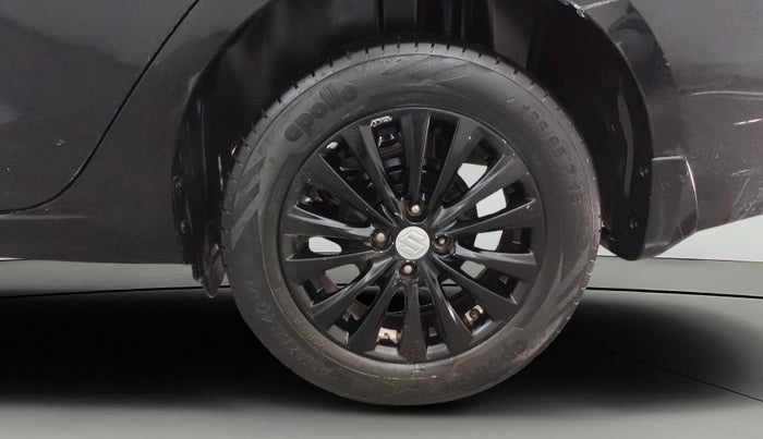 2017 Maruti Ciaz ZETA DIESEL 1.3, Diesel, Manual, 1,11,198 km, Left Rear Wheel